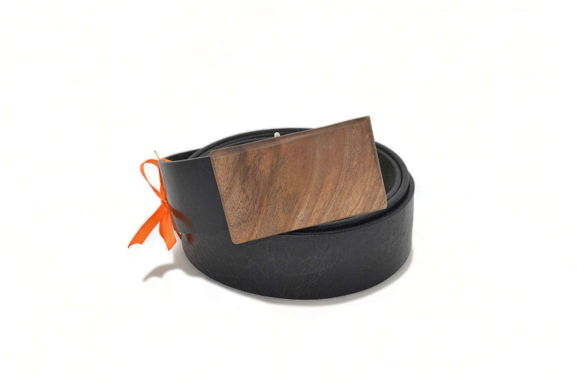 Holzgürtel aus Büffelleder & Walnussholz