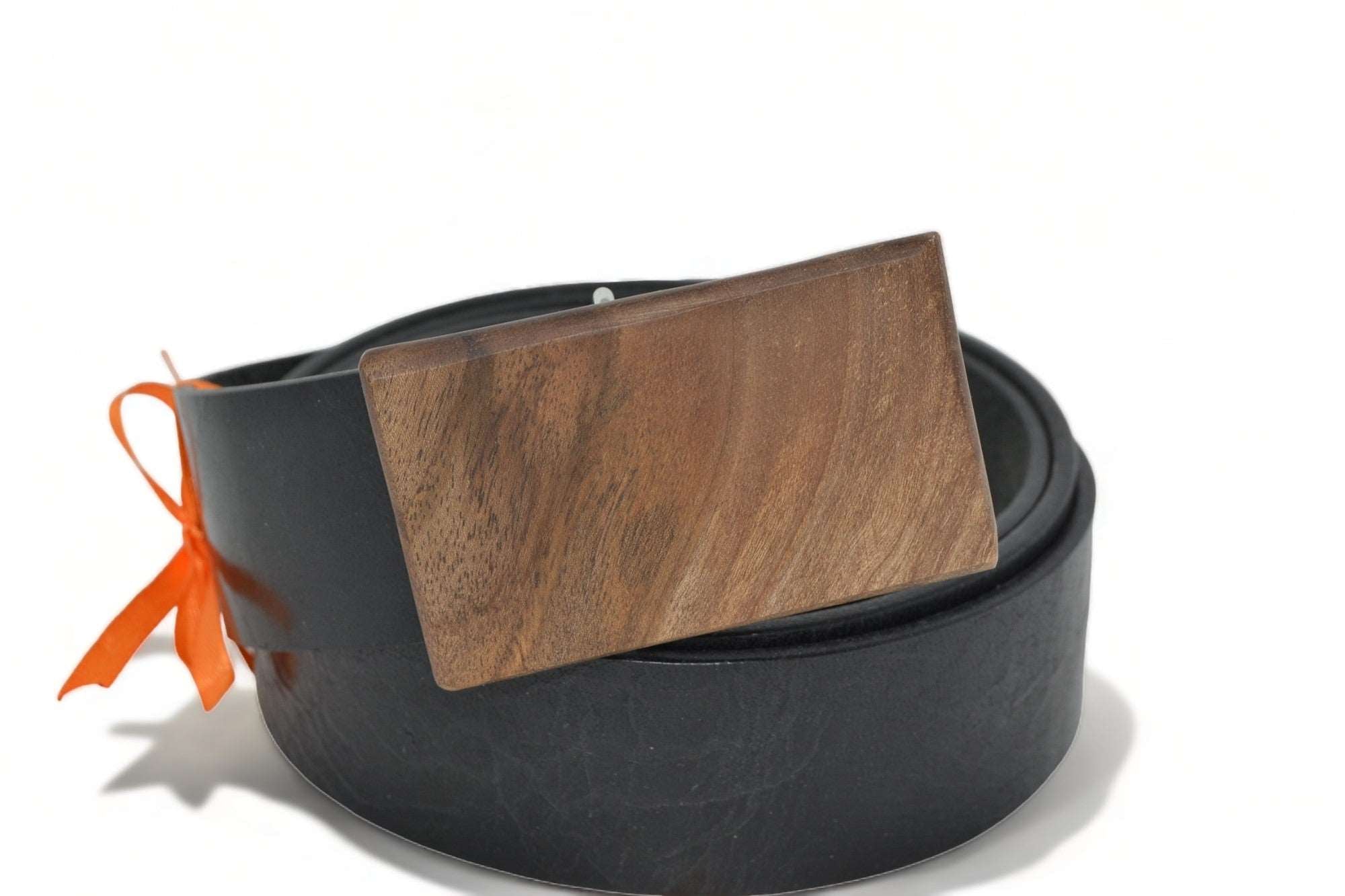 Holzgürtel aus Büffelleder & Walnussholz