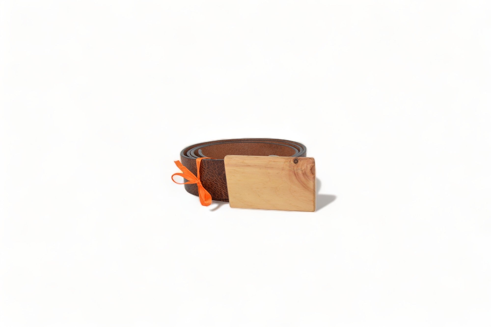 Holzgürtel aus Zirbenholz & Büffelleder
