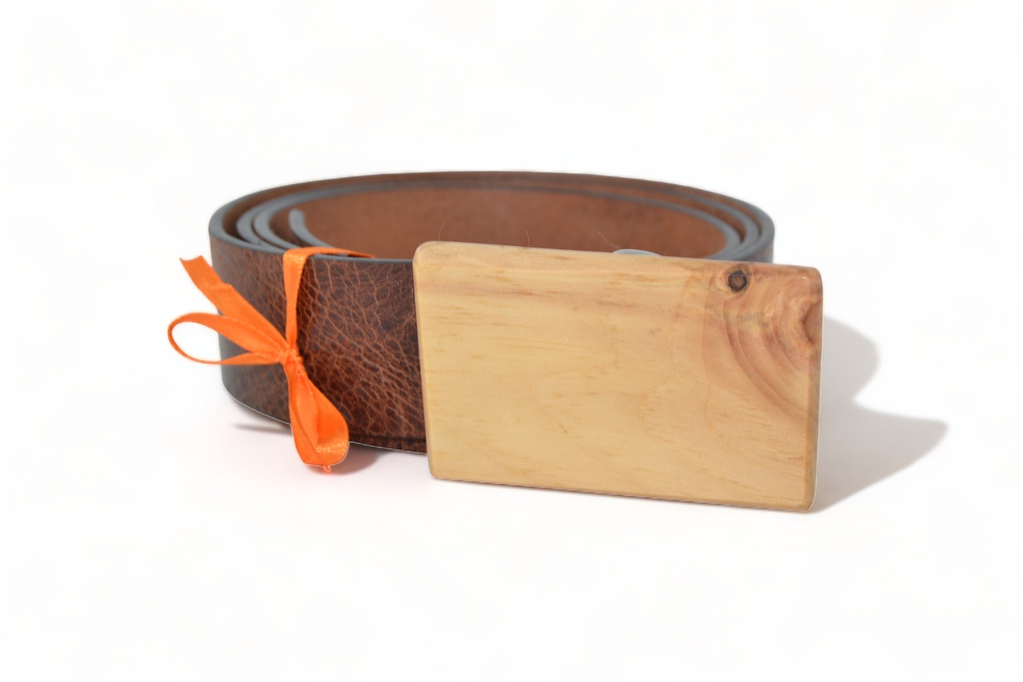 Holzgürtel aus Zirbenholz & Büffelleder