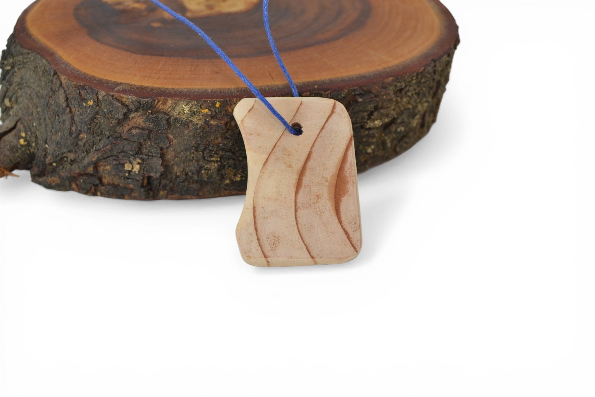 Holz Halskette aus Atlaszeder