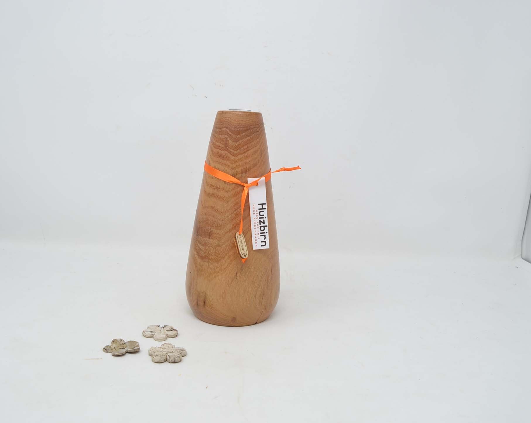 Holzvase aus Robinie, gedrechselt