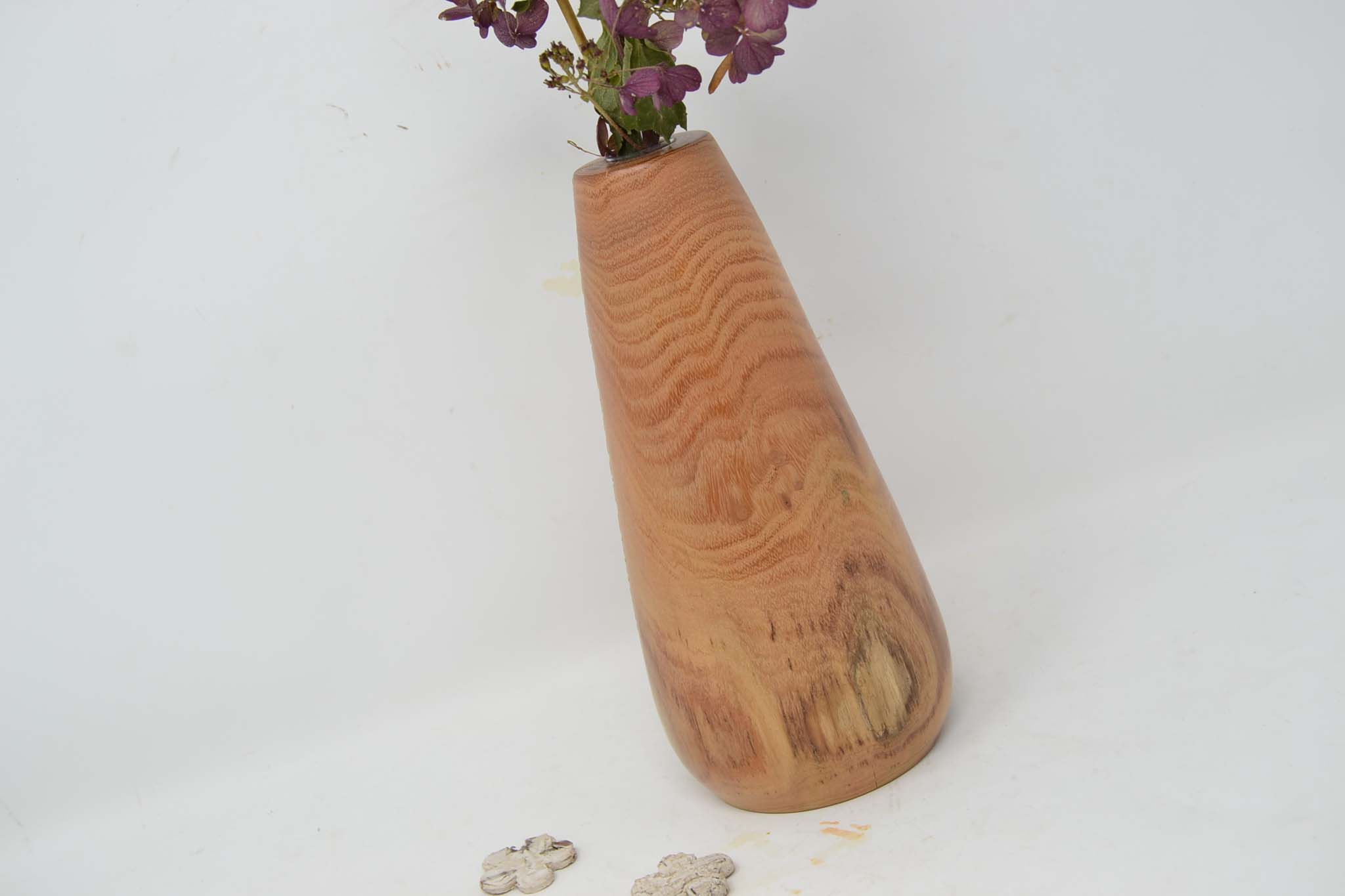 Gedrechselte Holzvase aus Robinienholz