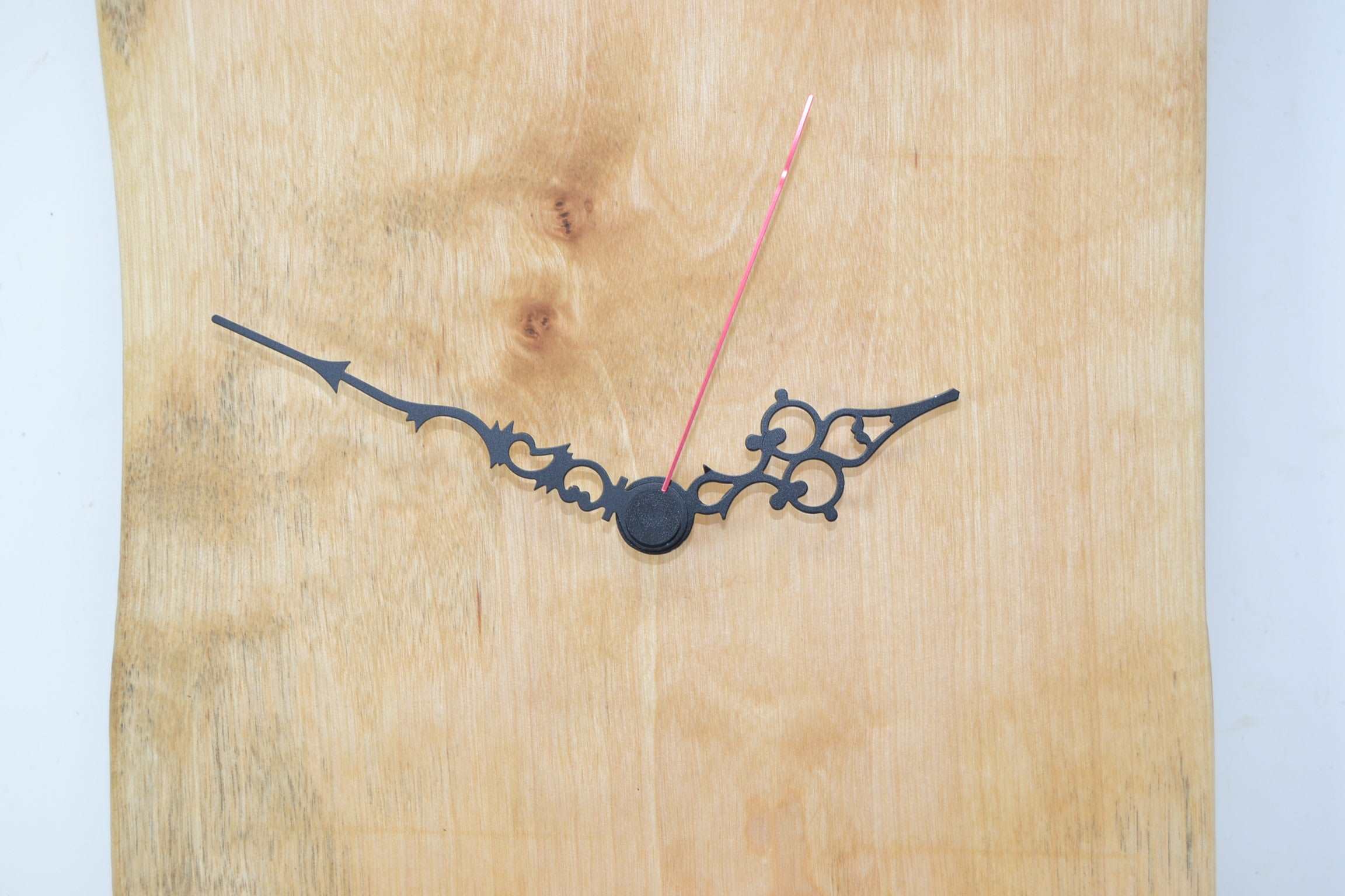 Holz Wanduhr aus Birkenholz