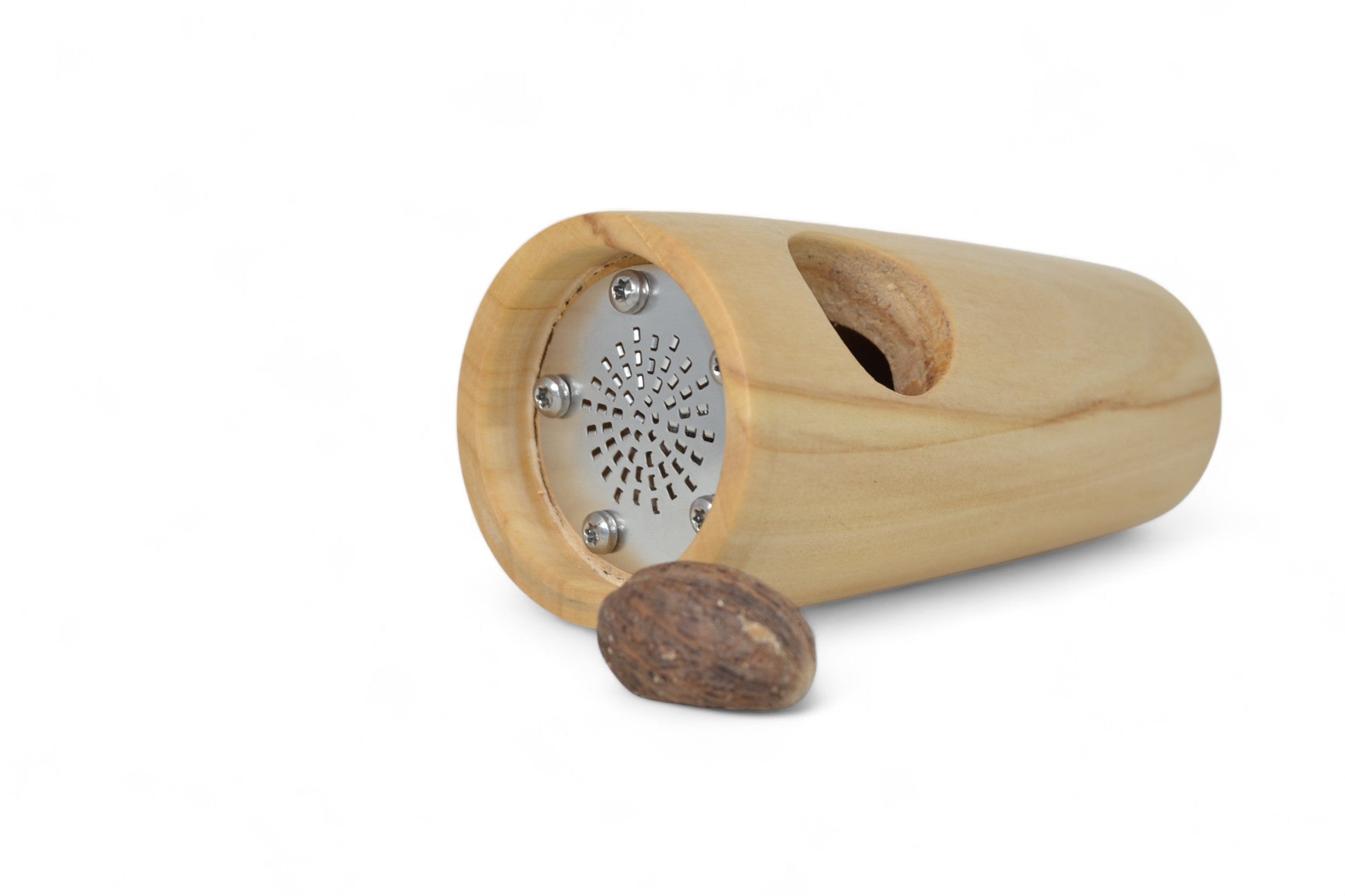 Mühle für Muskatnüsse aus Rosskastanie